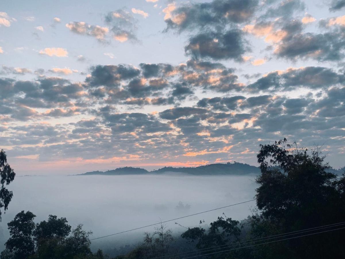 Appartamento เอนกาย อิงเขา Khao Kho Esterno foto