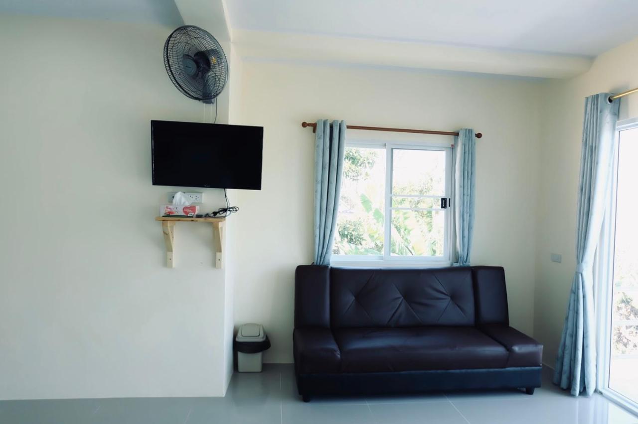 Appartamento เอนกาย อิงเขา Khao Kho Esterno foto