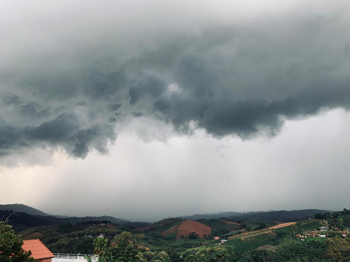 Appartamento เอนกาย อิงเขา Khao Kho Esterno foto