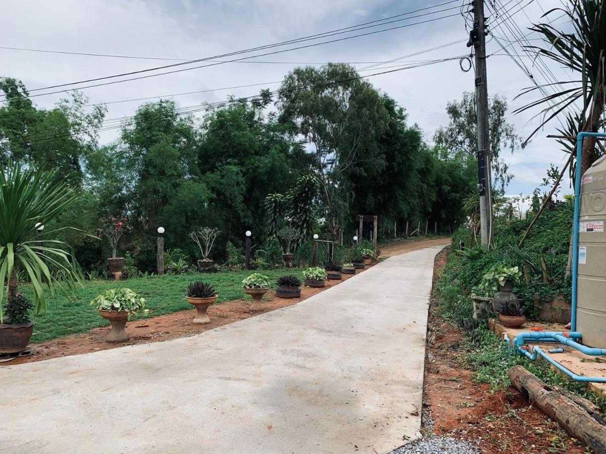 Appartamento เอนกาย อิงเขา Khao Kho Esterno foto
